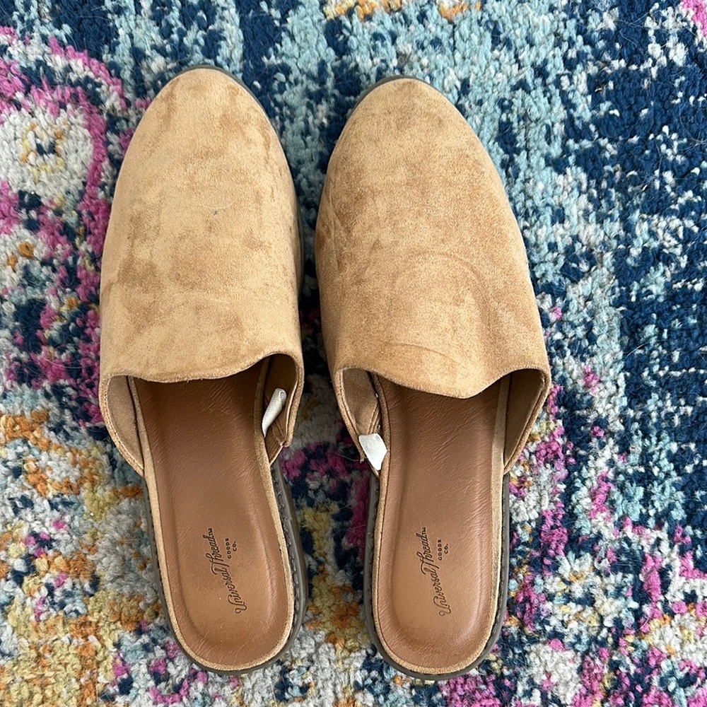 Vaneli Tan Mules Classic Slip-On Design